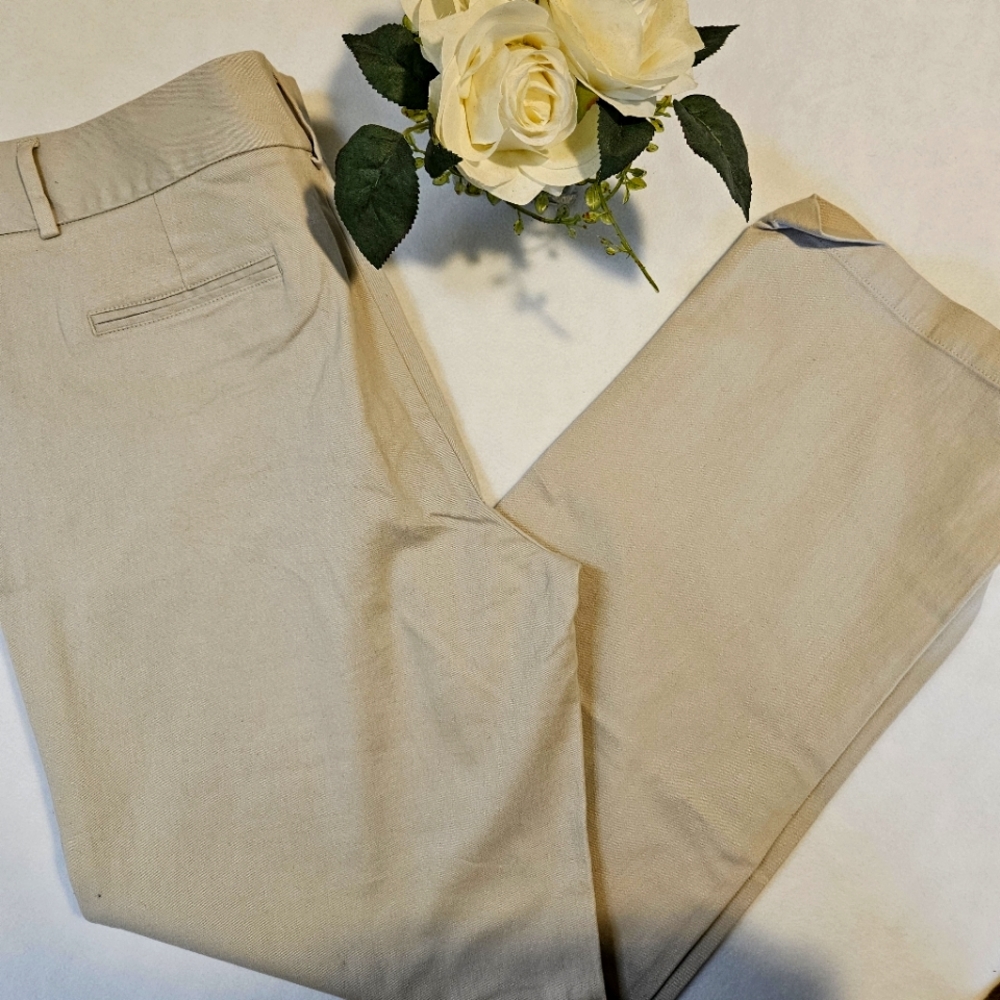 NWT  Vintage Dockers Classic Stretch Khaki Pants Straight Leg Women Sz12